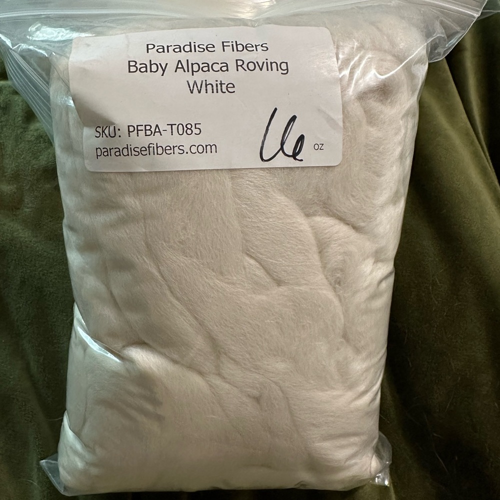 Paradise Fibers Undyed Baby Alpaca Roving 16 oz